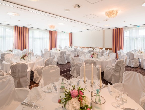 Castanea Resort Adendorf – Hochzeitslocation