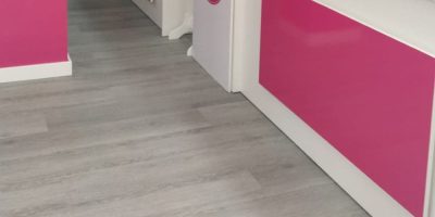 Mostrador para Tienda de Ropa 150 cm