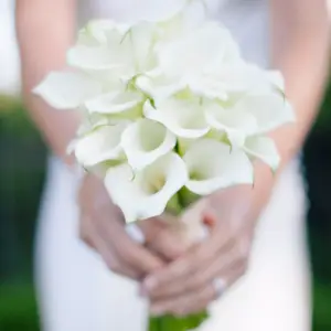 Ramo de novia calas blancas pequeño