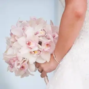 Ramo de novia cymbidium blanco