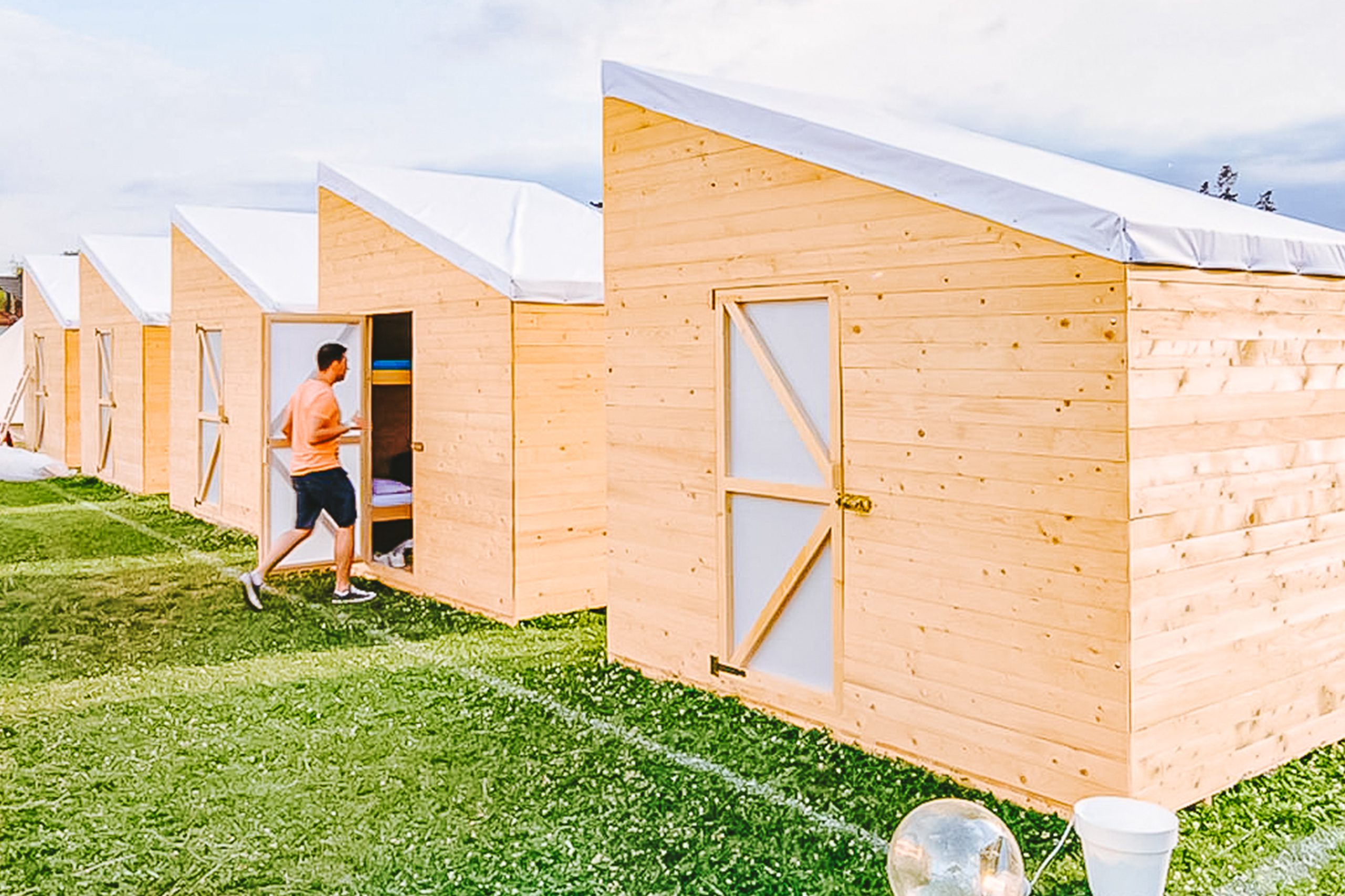 SWEDISH HUT