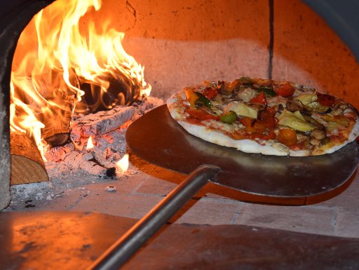 Holzofenpizza