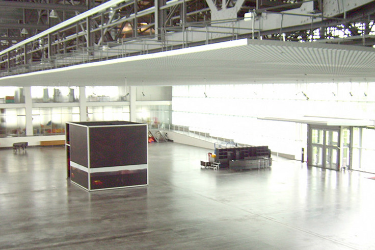 Hangar 21