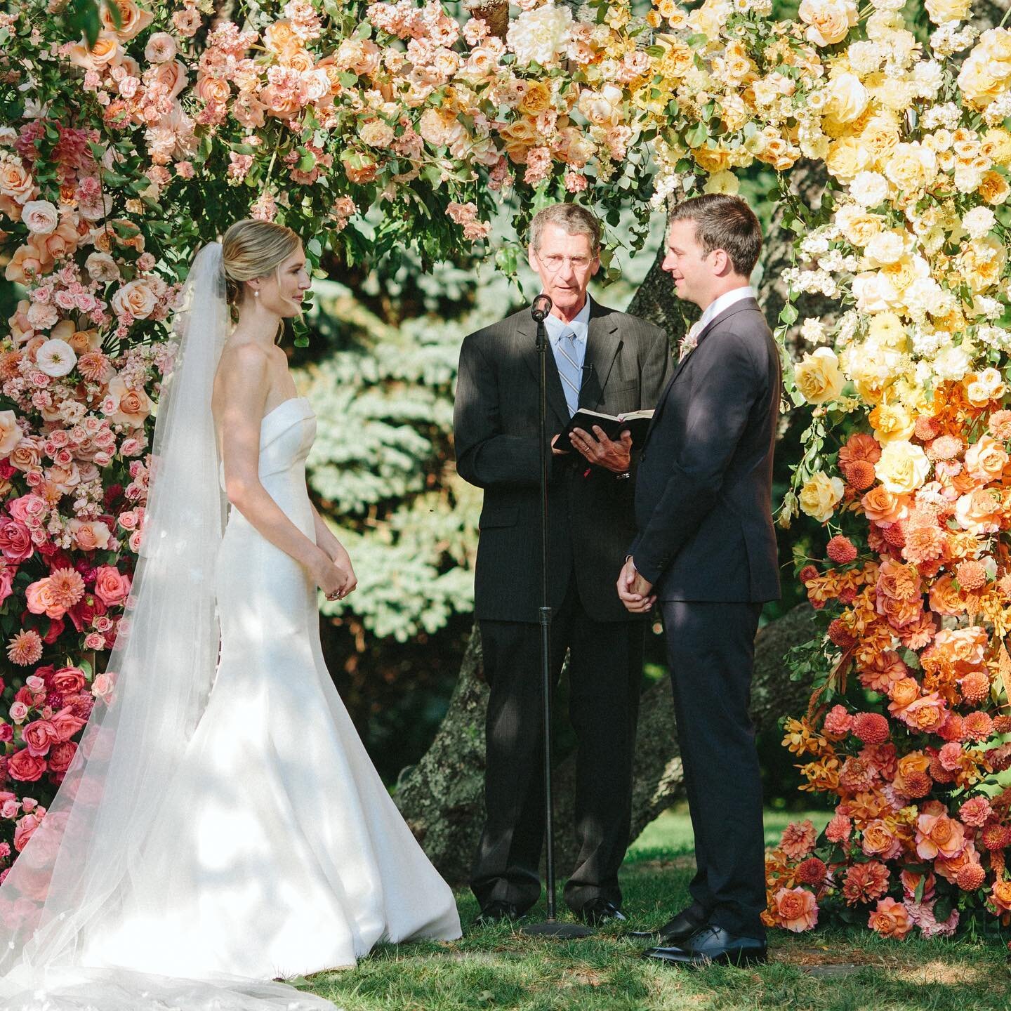 Wedding Bouquets & Boutonnieres