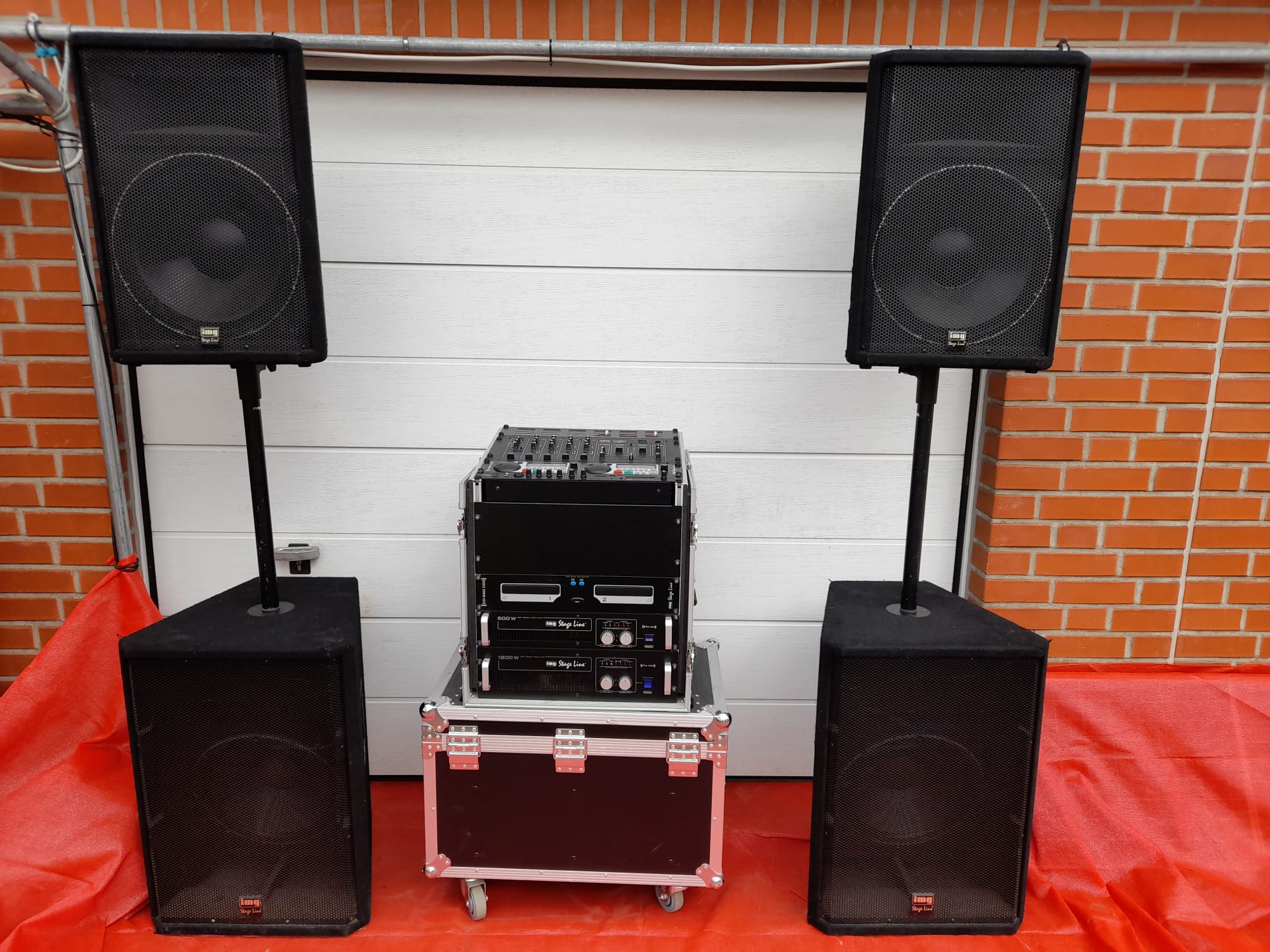 Komplette Musikanlage mit 2 x Subwoofer, 2 x Sat Lautsprecher