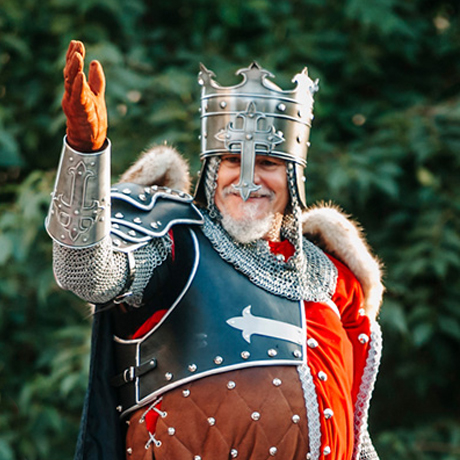 Alquiler de Trajes Cristianos – Escuadras para Fiestas