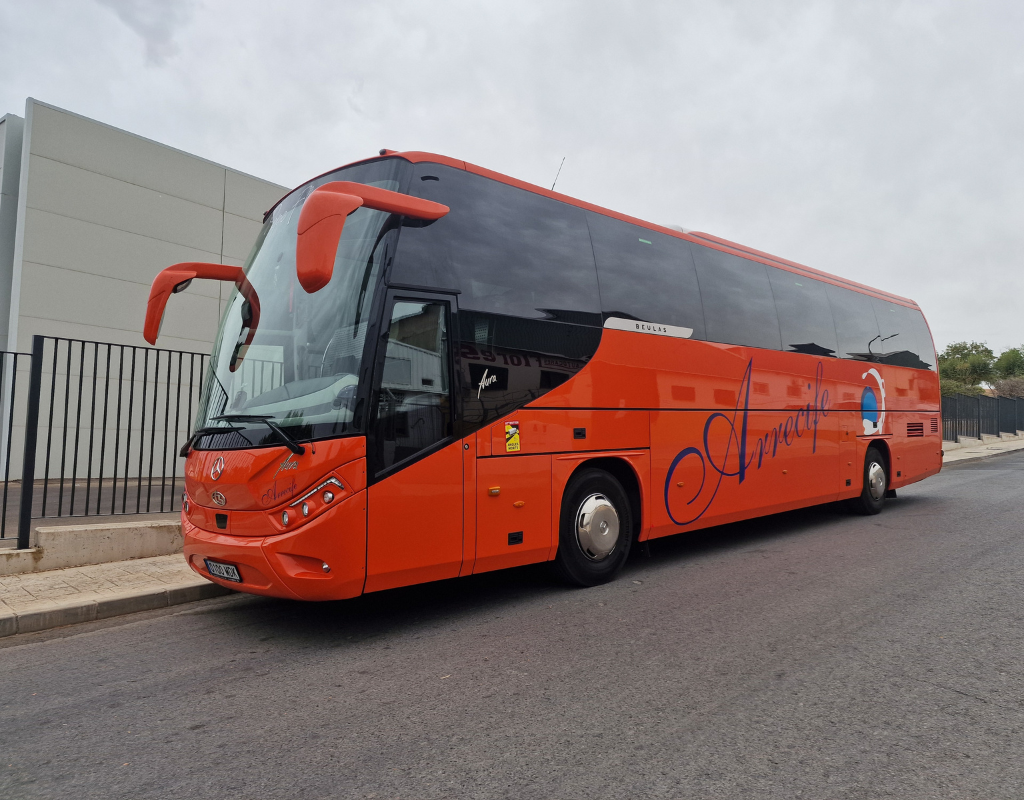 Midibús (37-40 plazas)
