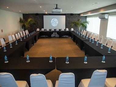 El Cielo – Meeting Room