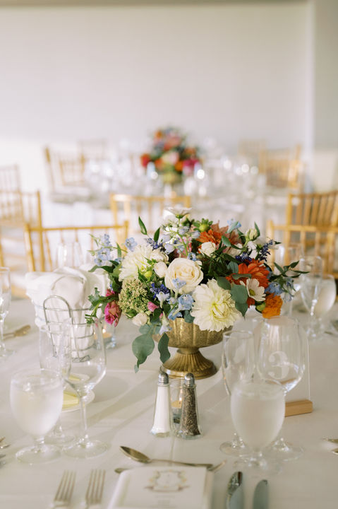 À La Carte Wedding Florals