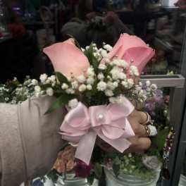 Hermosa Wrist Corsage