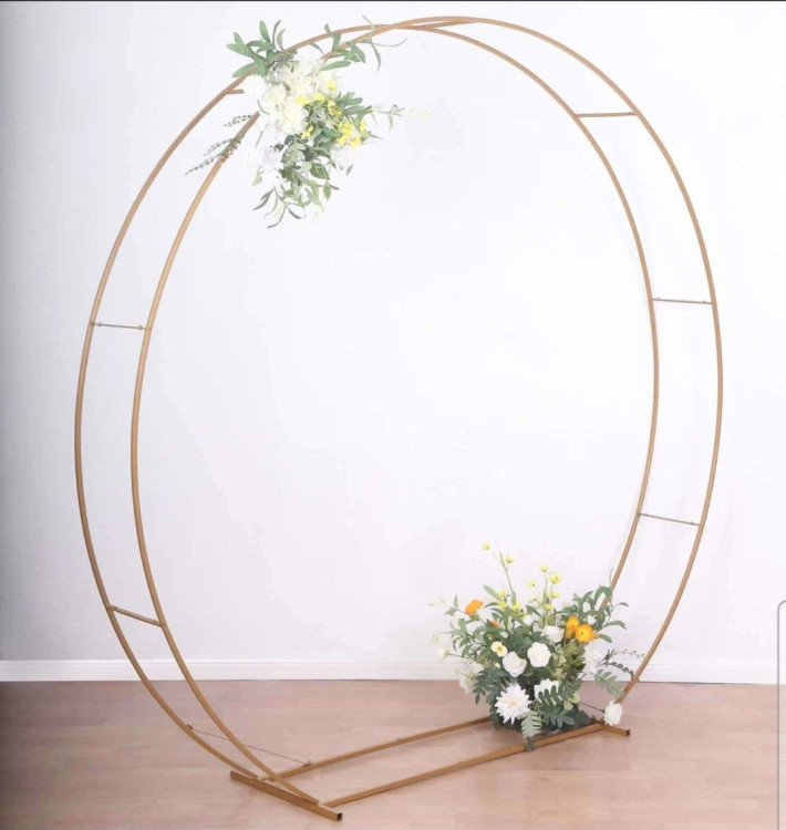 7.5ft Double Hoop Wedding Arch