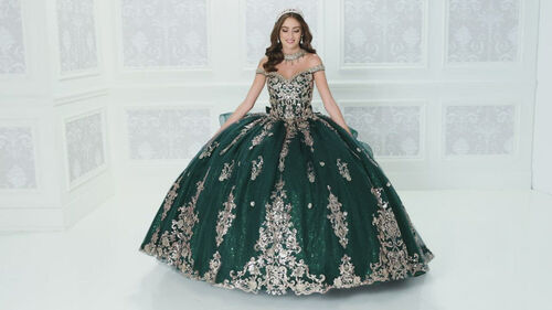 PR30112 Forest Green Princesa by Ariana Vara
