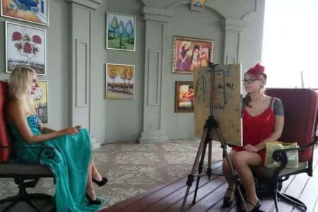 Anna Tiseik – Caricaturista y pintora