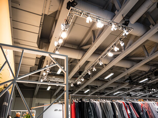 Messestand Lichtpaket – Hängend (5×5 m)