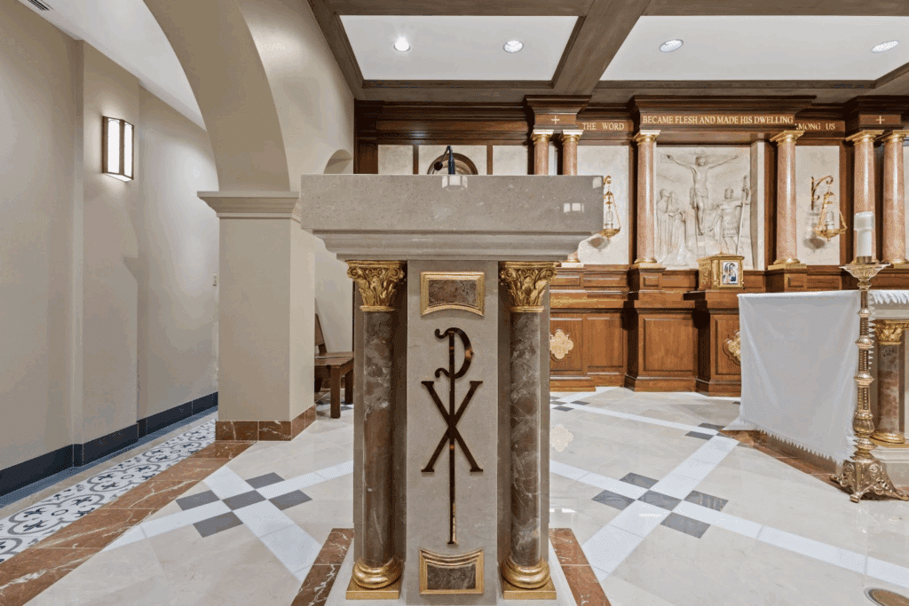 Bancos y reclinatorios de iglesia