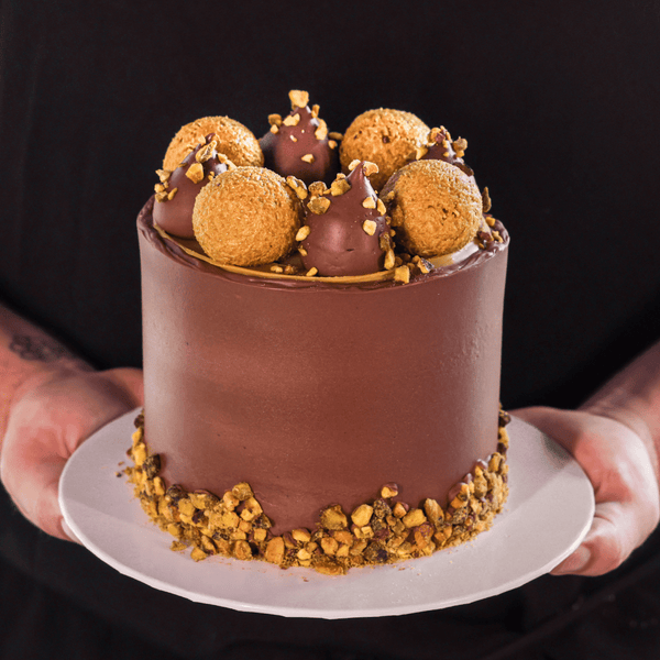 Dubai Pistachio Chocolate Cake