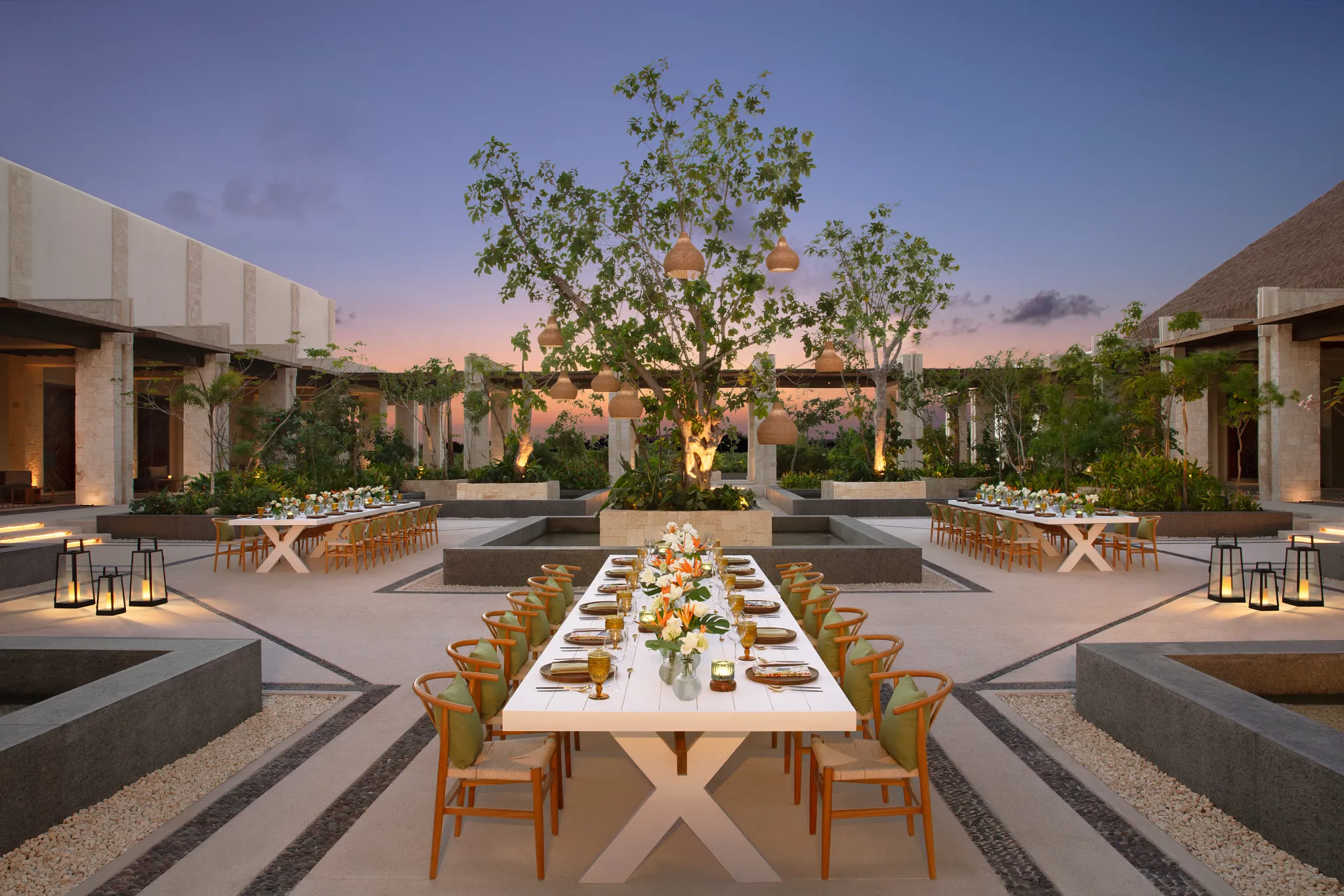 Courtyard Plaza Venue