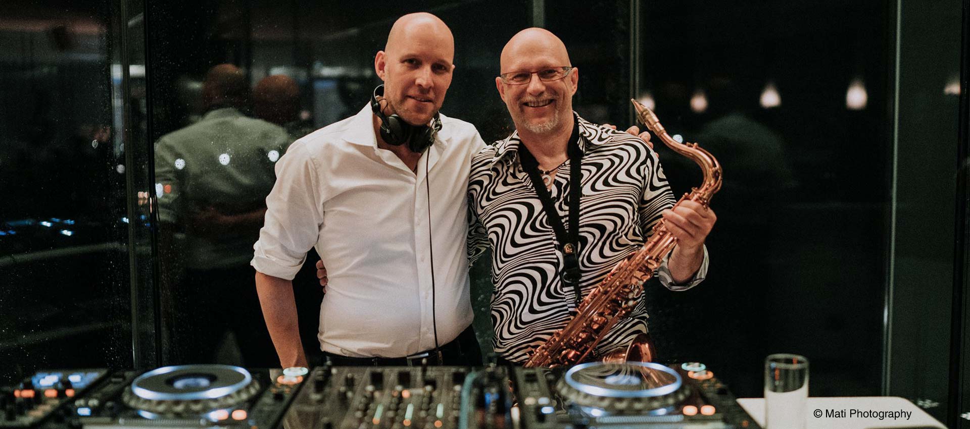 DJ & Saxophon für Hochzeit
