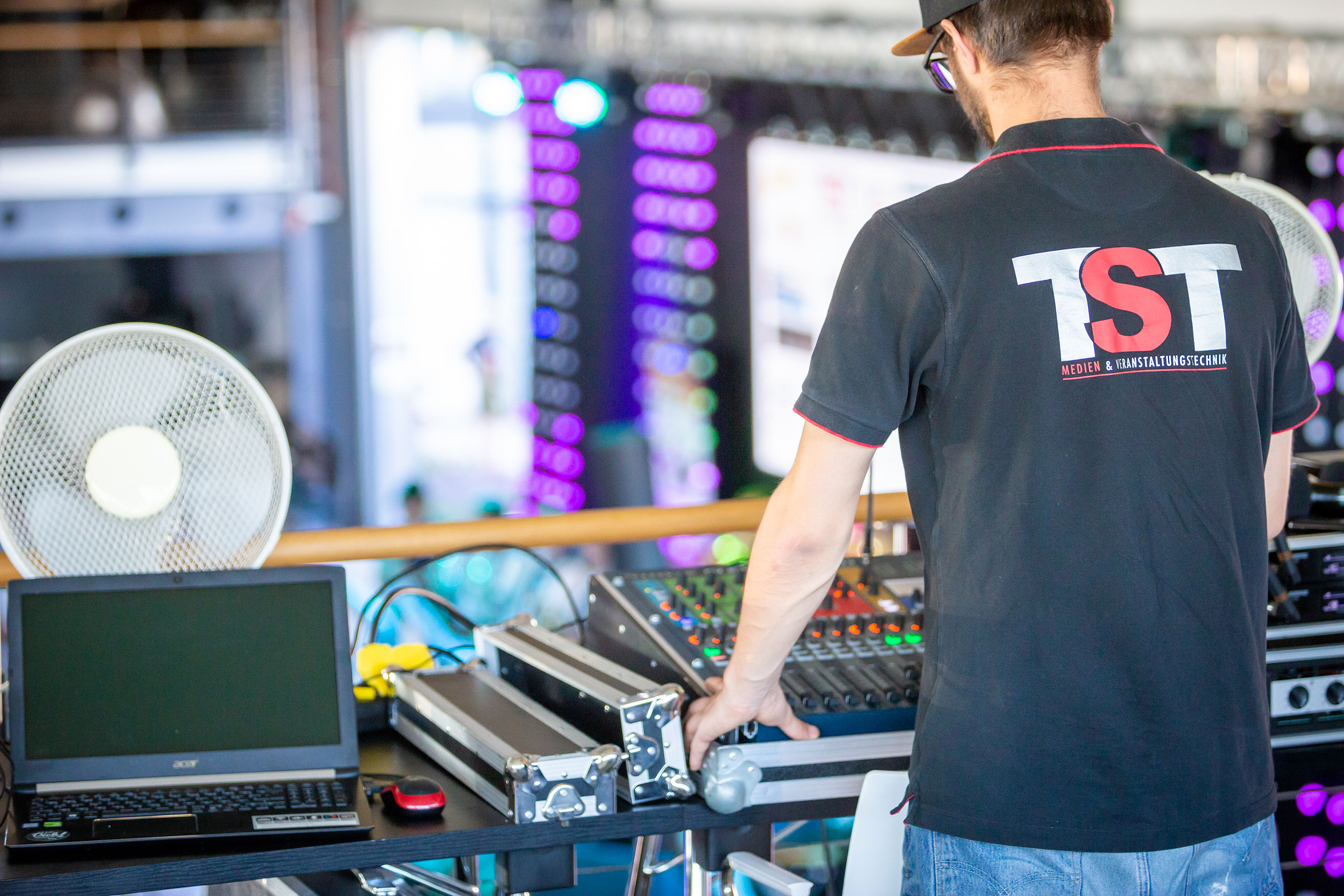 T.S.T Medien & Veranstaltungstechnik