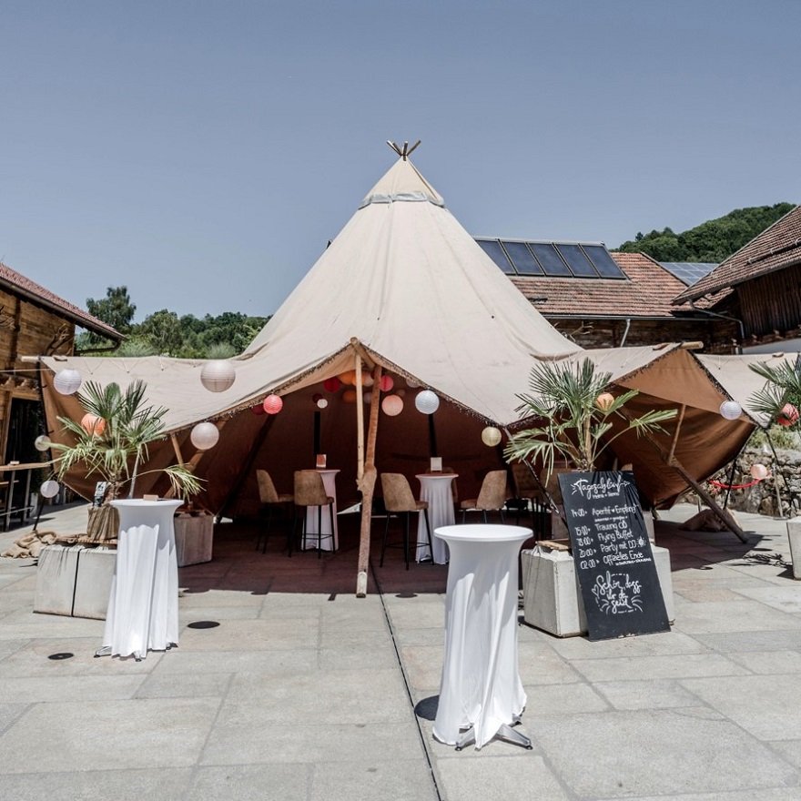 Rent a Tipi