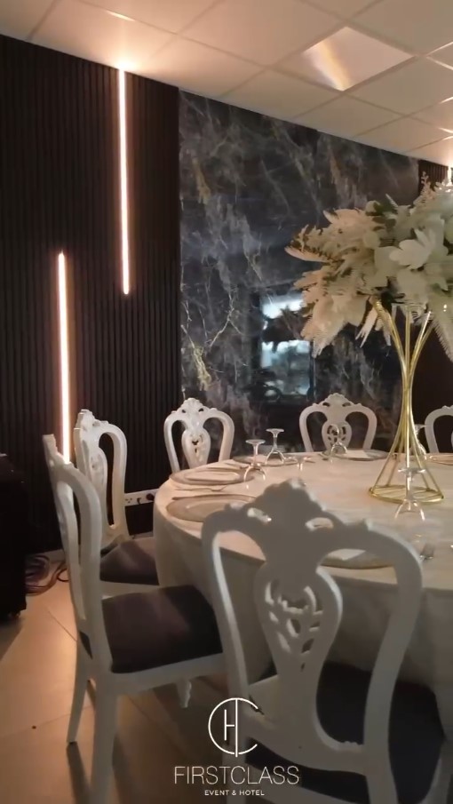 First Class Event Hotel