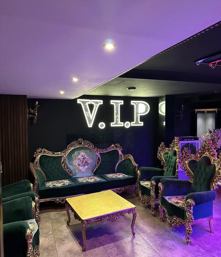 Rev Lounge