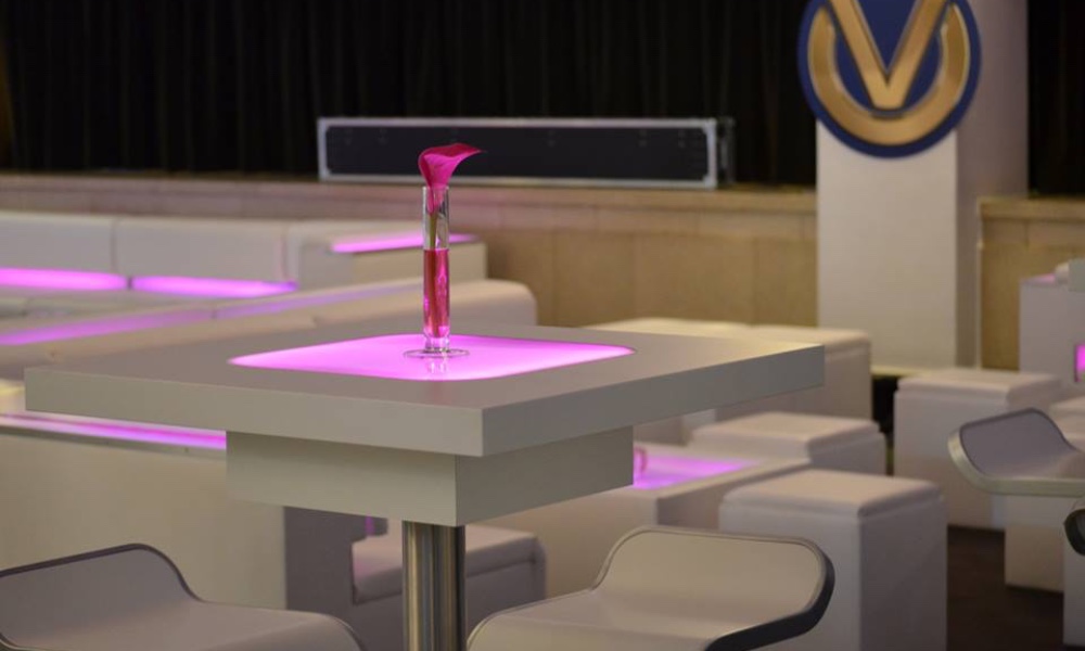 Stehtisch New York LED