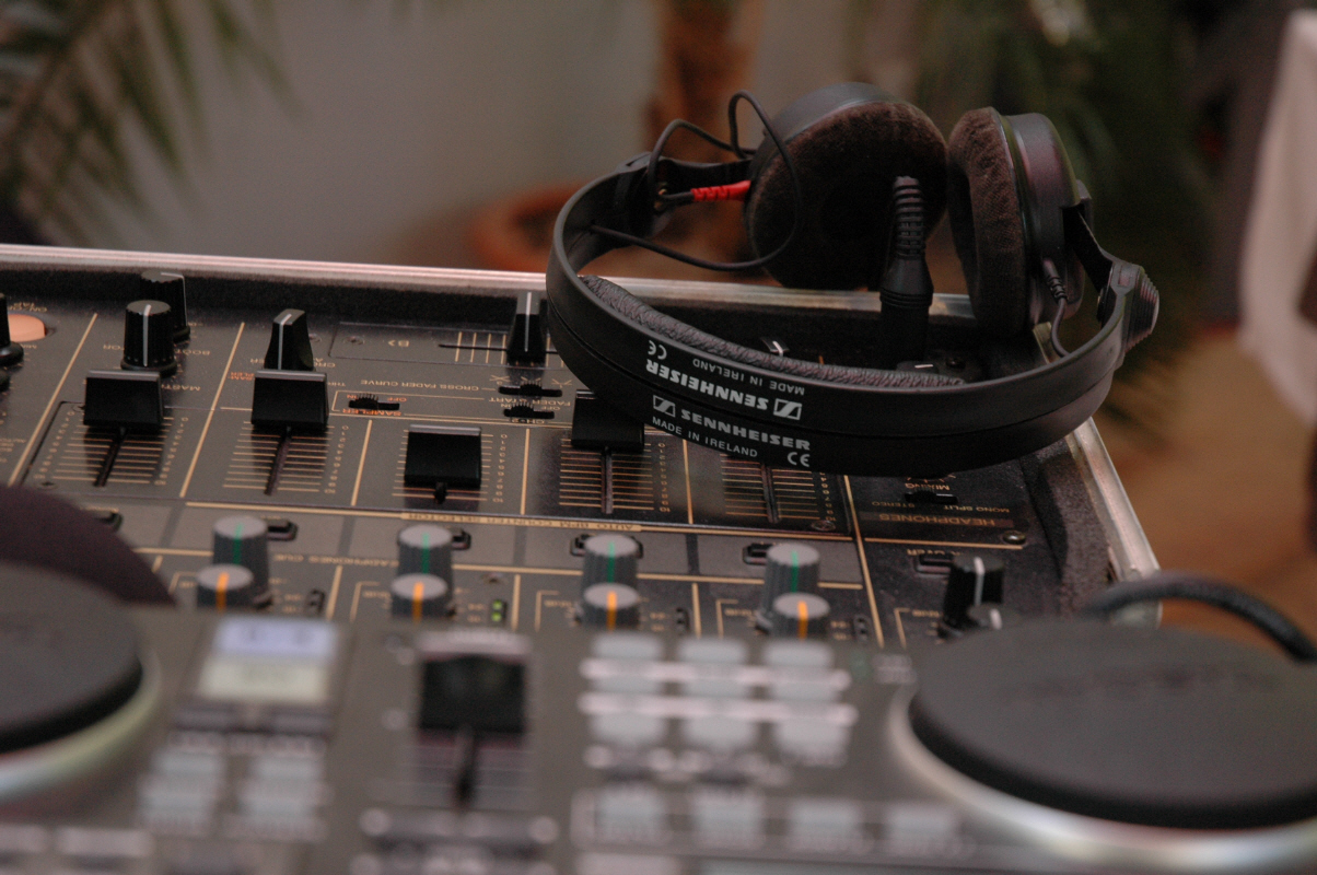 Licht- und Tontechnik mit DJ Service