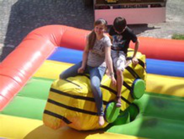 Bullriding mit Fernsteuerung