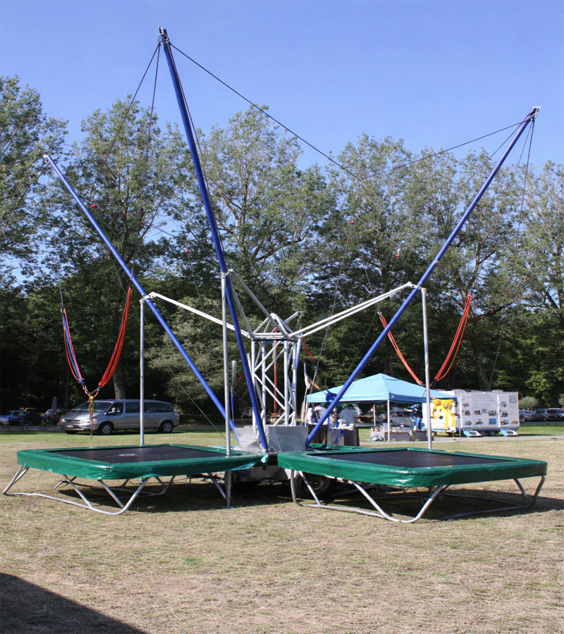Bungee Trampolin 2er Anlage (inkl. 1 Betreuer)