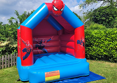 Kleine Spiderman Hüpfburg
