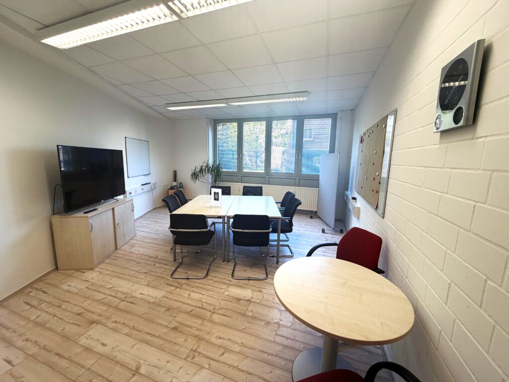 Kleiner Beratungsraum (Haus 1)