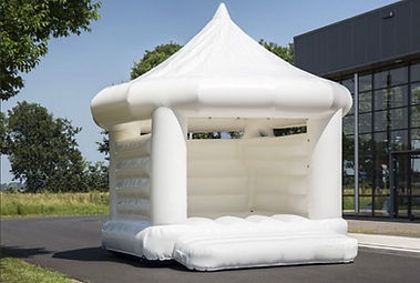 Hüpfburg Karussell Hochzeit