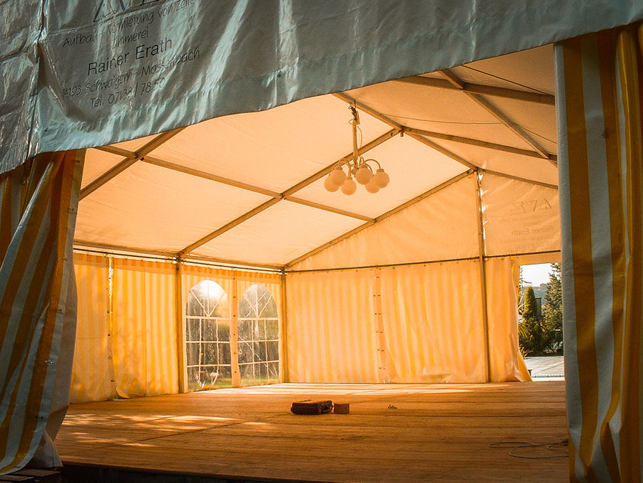 Festzelt F10