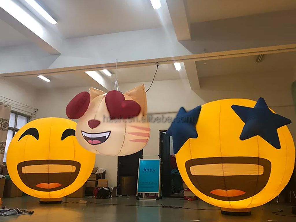Aufblasbare Smileys 3m mit LED