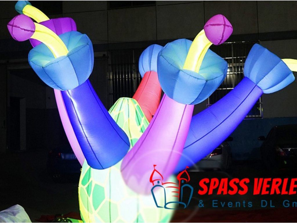 Aufblasbare Blume abstrakt 3m mit LED