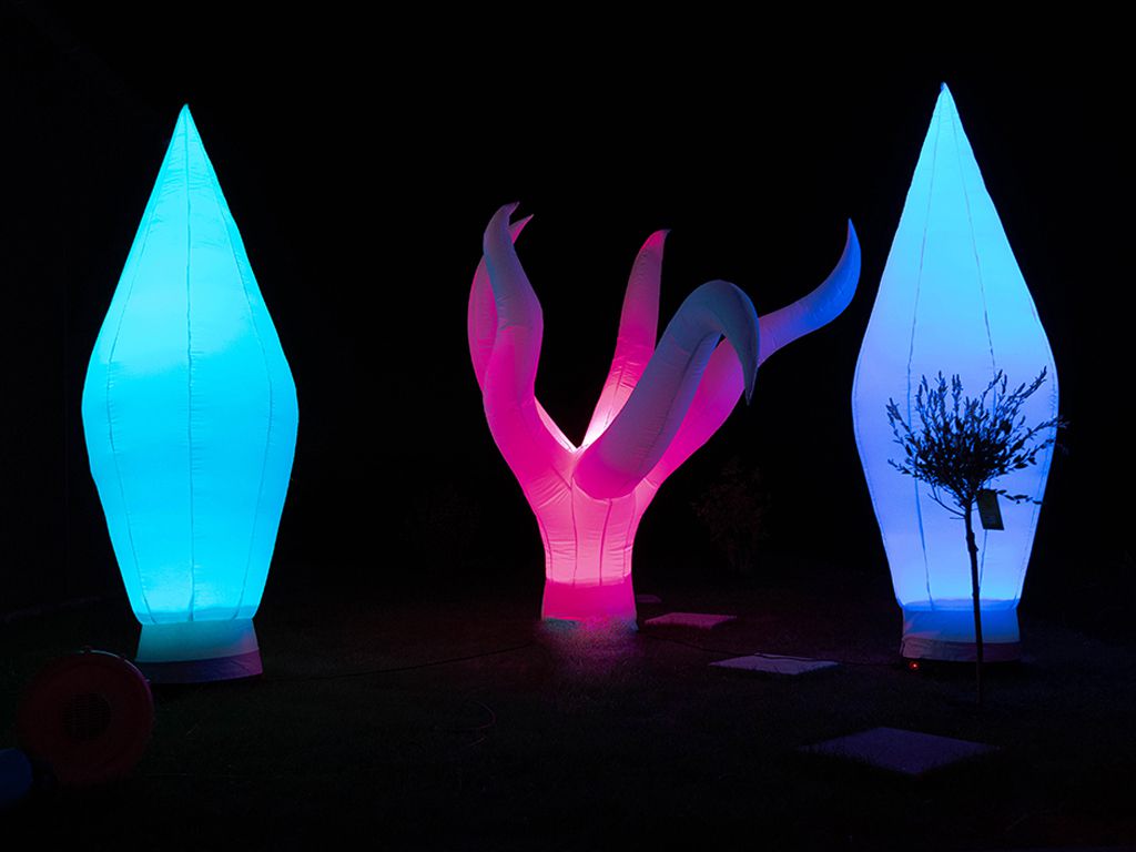 Aufblasbare Flammen 2,2m mit LED