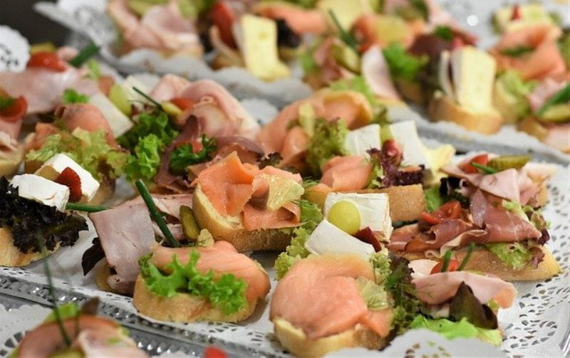 Canapés und Fingerfood