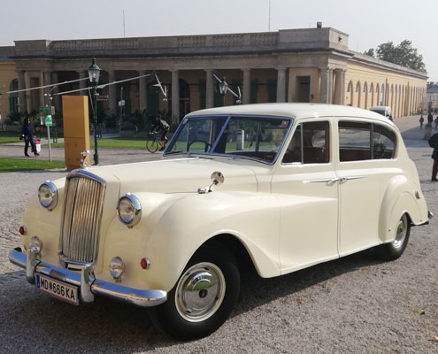 Oldtimer Princess van den Plas weiß