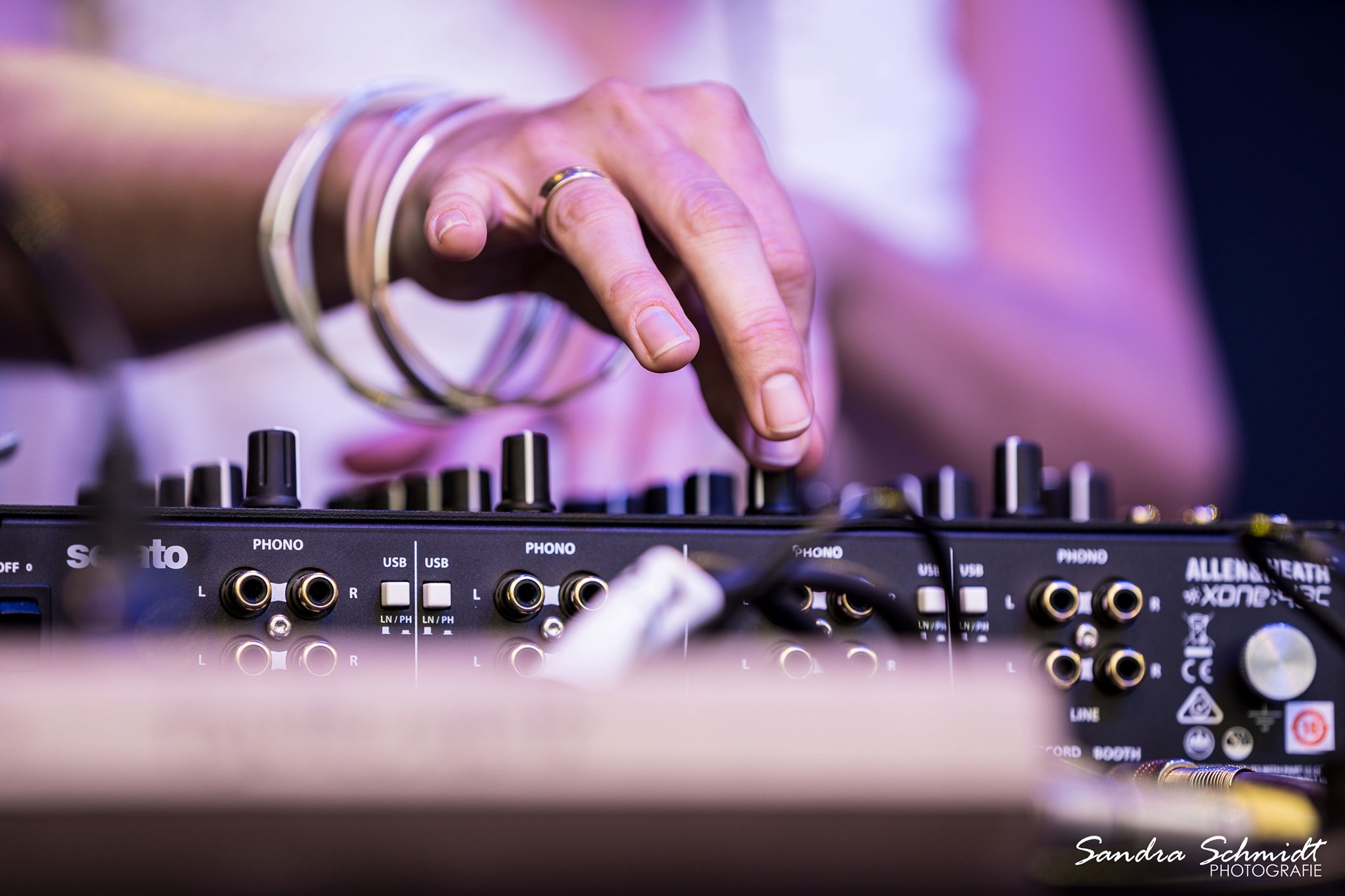 SOUND TEAM