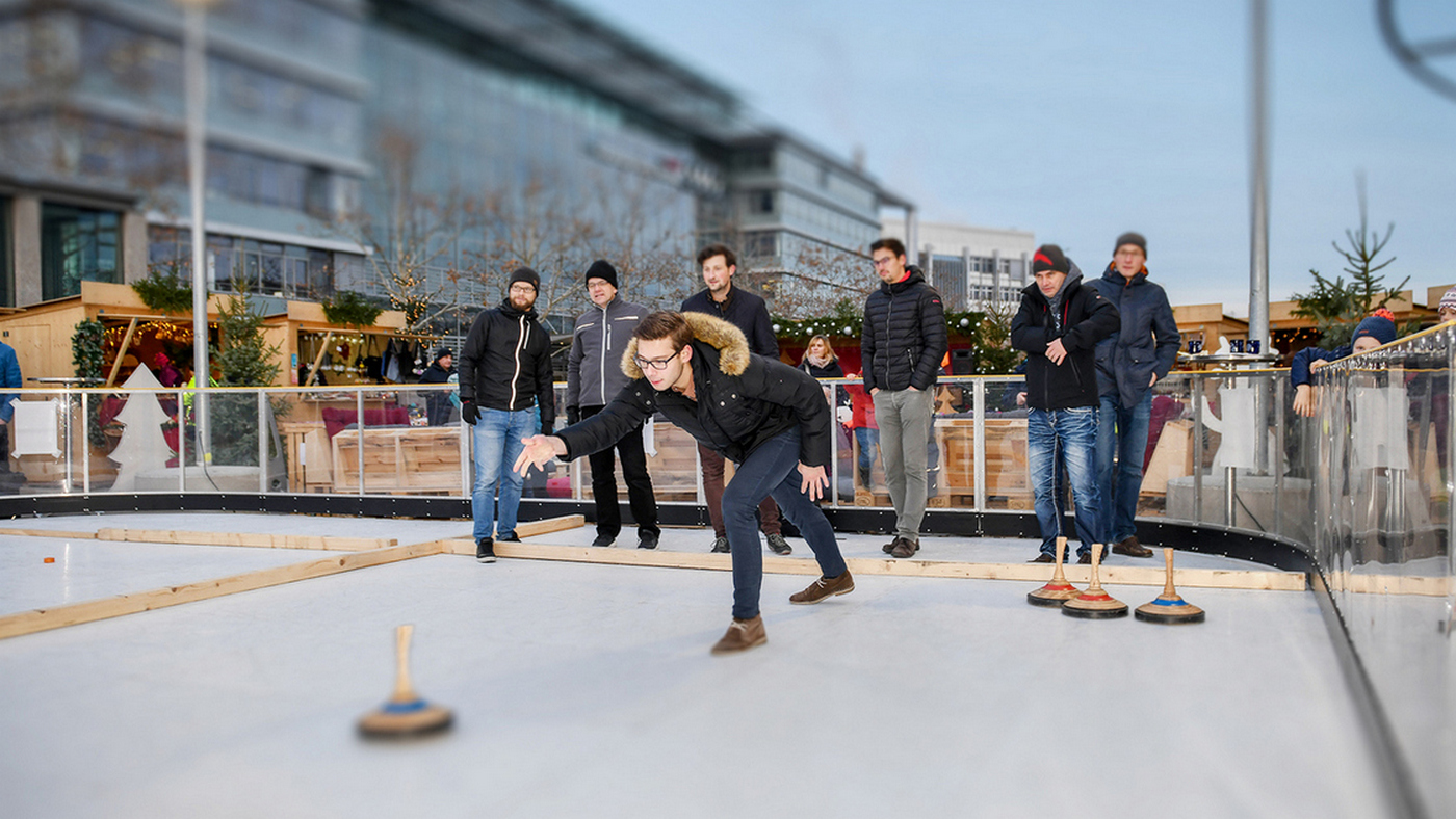 Synthetische Eisstockbahn 2 x 12 m