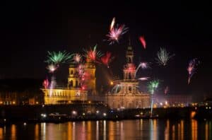 Silvester in Dresden auf dem Silvesterschiff mit Besuch der Semperoper
