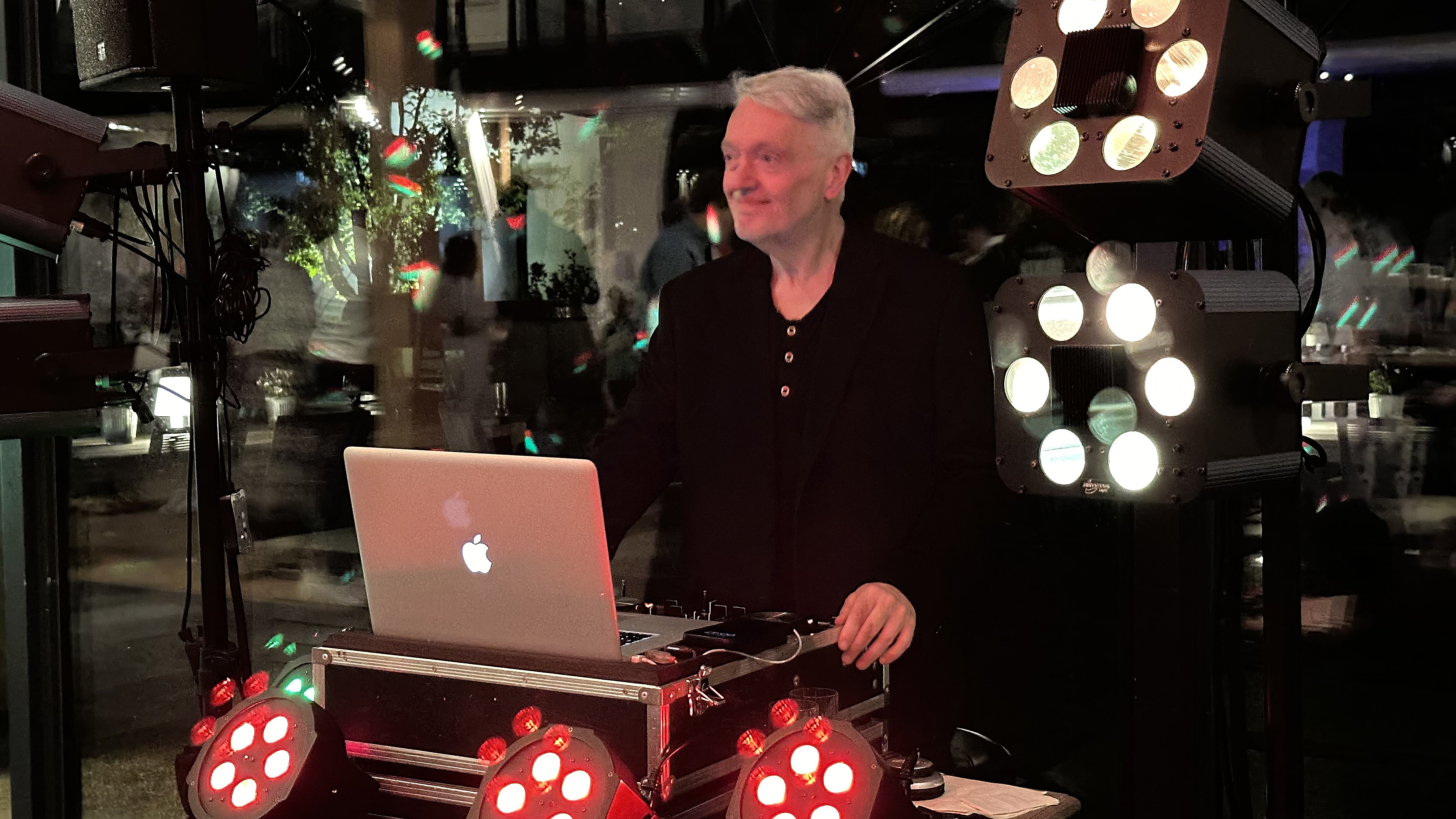 DJ Peer – Event- & Hochzeits-DJ