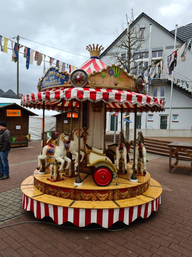 Nostalgisches Karussell - 12 Sitze