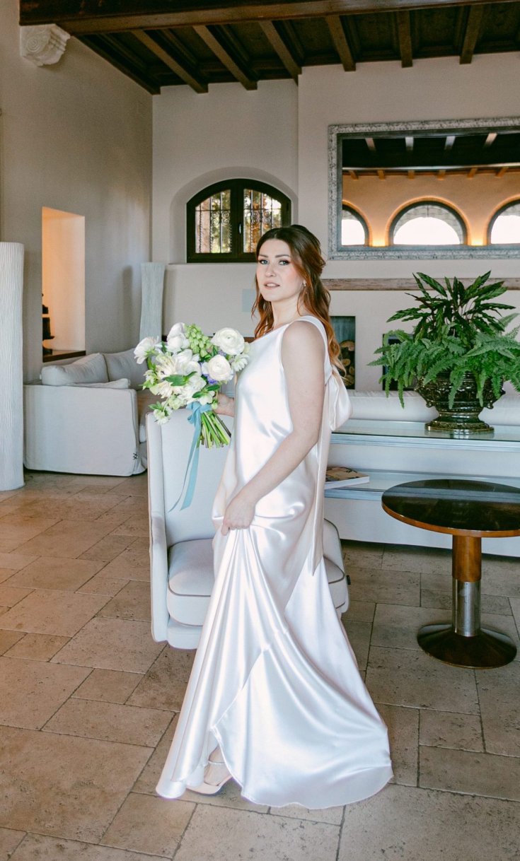 VESTIDO MINIMALISTA / AFRODITE