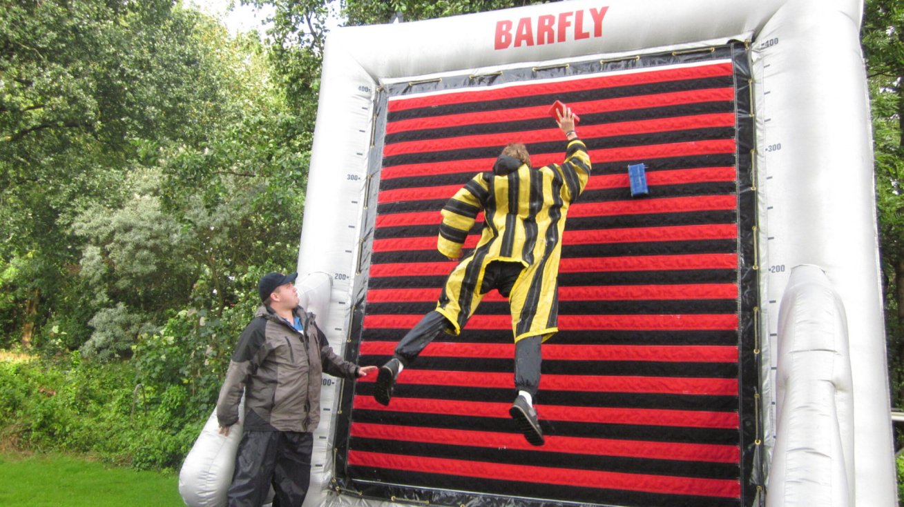 Barfly Klettwand