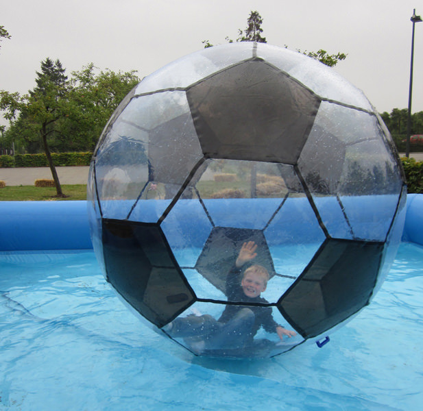 Water Walk Soccer