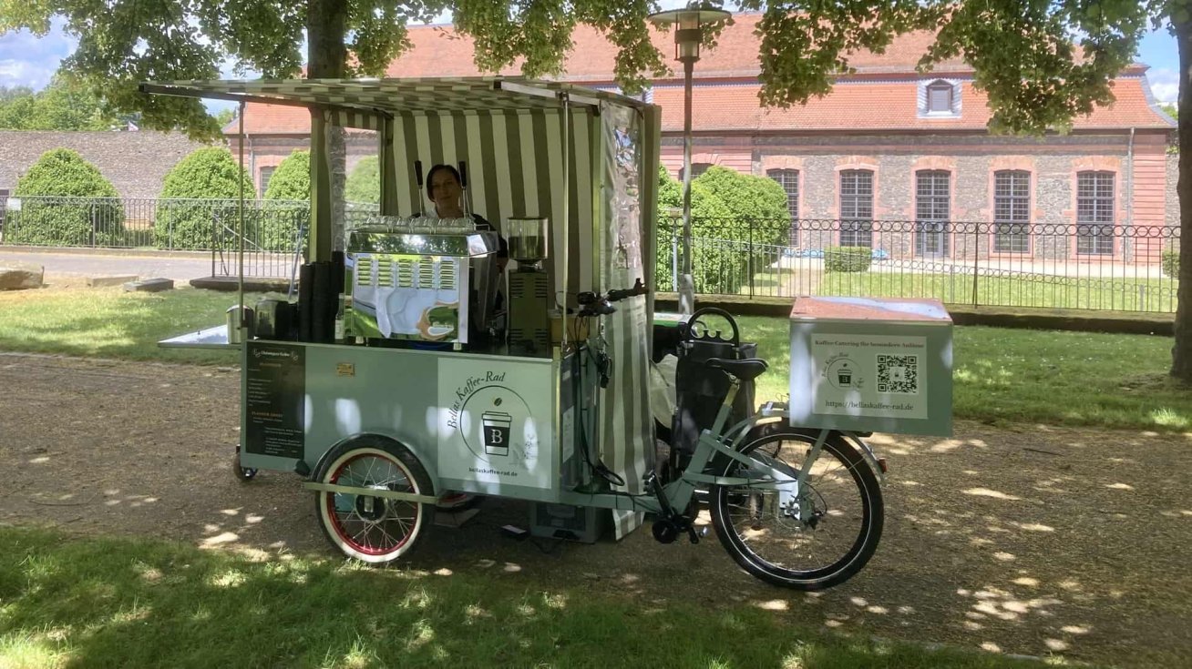 Kaffee-Catering: Bellas Kaffee-Rad - Mobile Espressobar - Barista mieten für Ihr Event