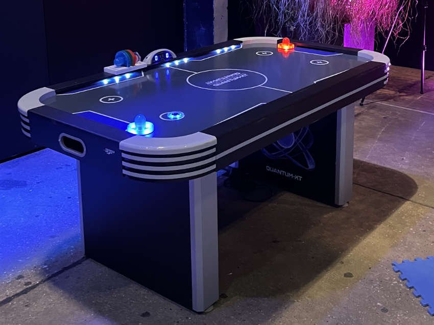 Airhockey Tisch