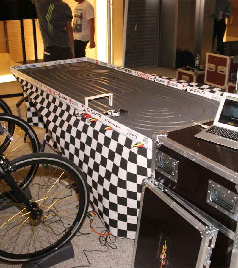 Bike Slotcarbahn Mini (inkl. 2 Betreuer)